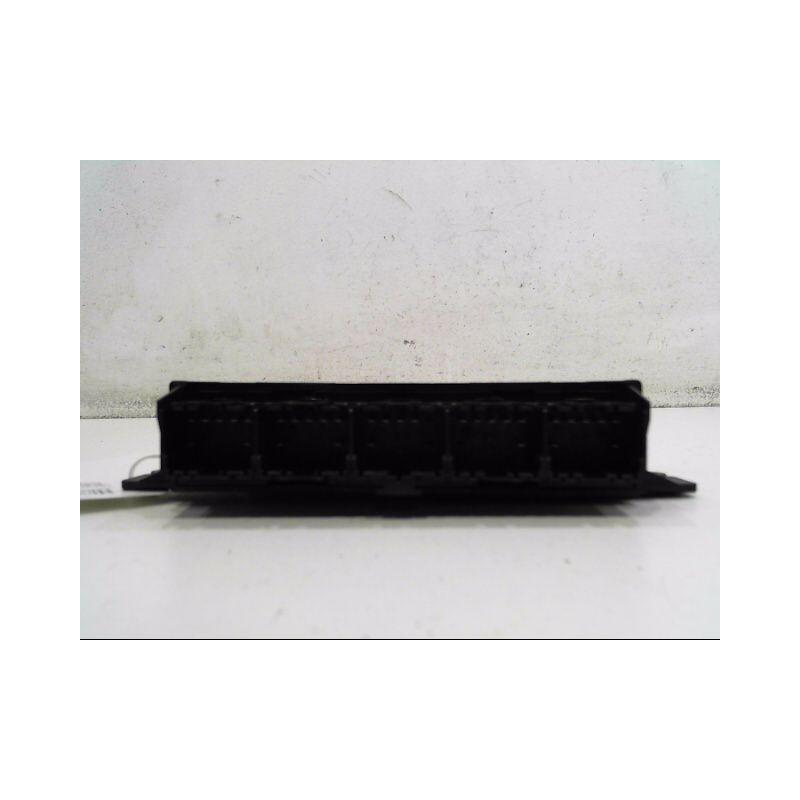 PLATINE FUSIBLE AVANT FORD MONDEO