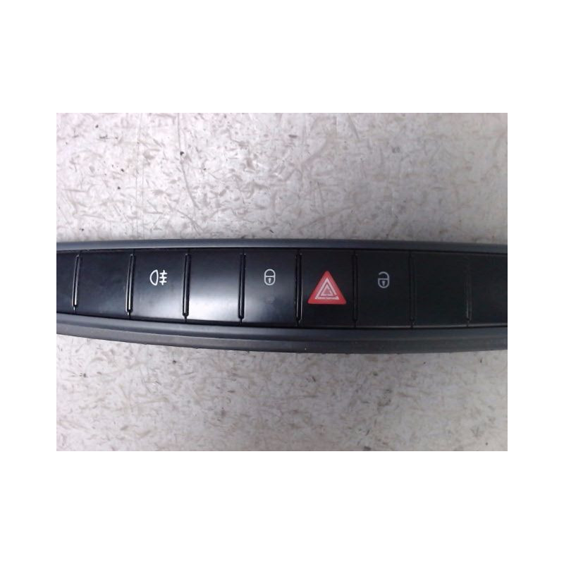 BOUTON DE WARNING SMART FORFOUR