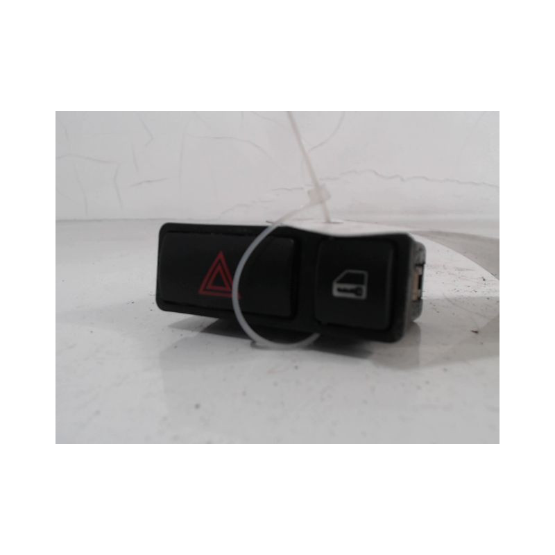 BOUTON DE WARNING B.M.W. SERIE 3