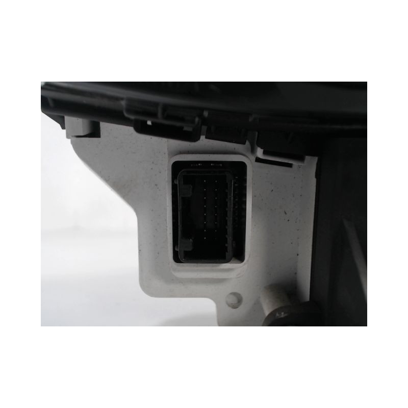 BLOC COMPTEURS TOYOTA YARIS 2005-