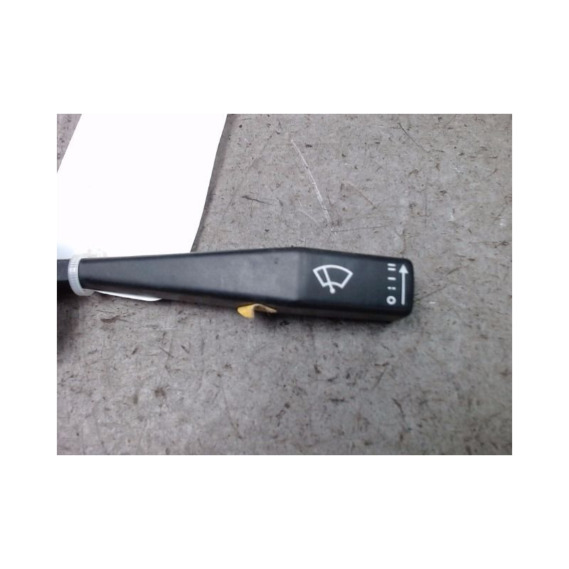 COMMANDE ESSUIE GLACE OPEL CORSA 90-93