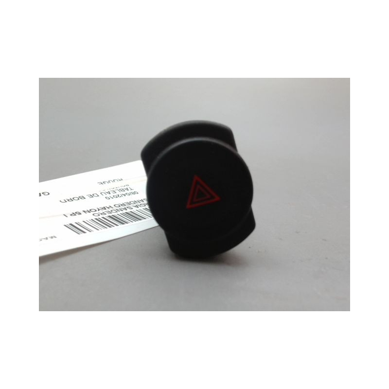 BOUTON DE WARNING DACIA SANDERO I 2008-2012