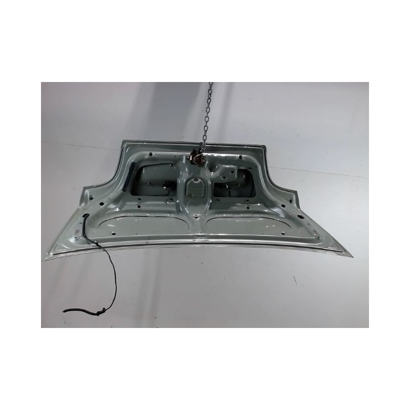 COFFRE ARRIERE TOYOTA AVENSIS -2000