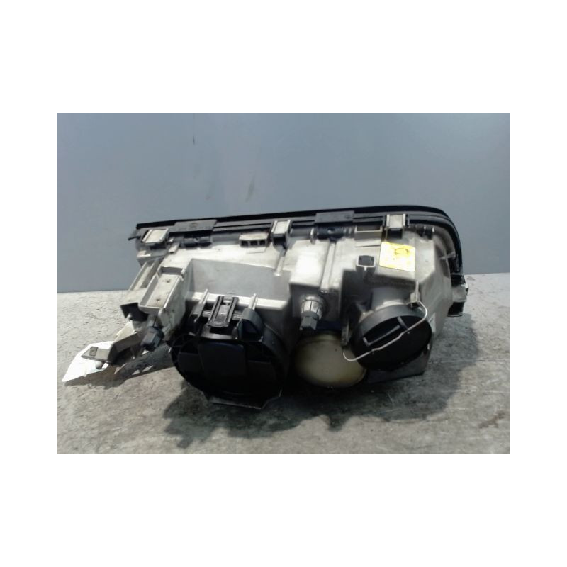PHARE GAUCHE MERCEDES C220