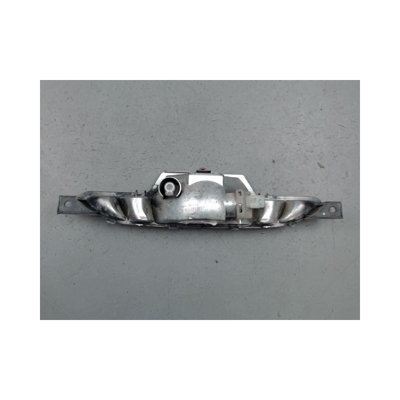 FEU BROUILLARD CENTRAL ARRIERE PEUGEOT 208