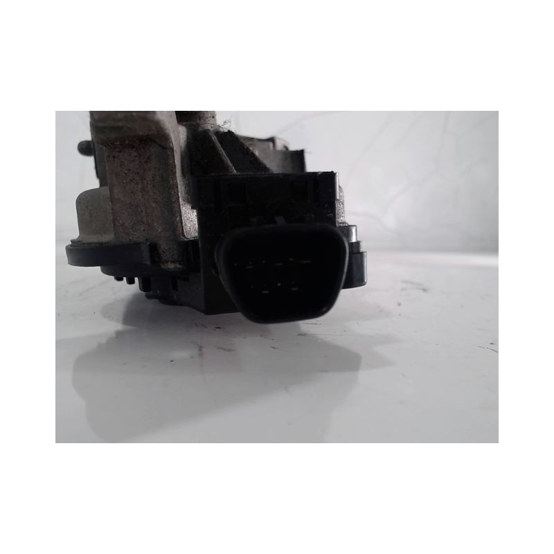MOTEUR ESSUIE-GLACE AVANT TOYOTA AVENSIS 2003-