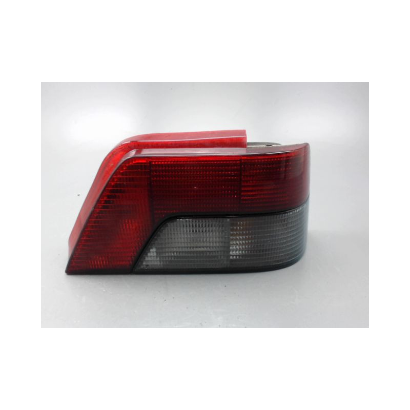 FEU ARRIERE DROIT PEUGEOT 309 89-93