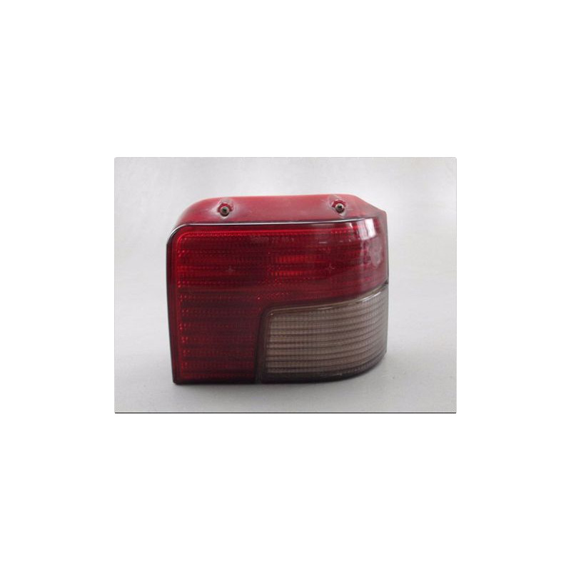 FEU ARRIERE DROIT PEUGEOT 205 87-98