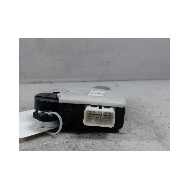 MOTEUR TOIT OUVRANT TOYOTA RAV4 2006