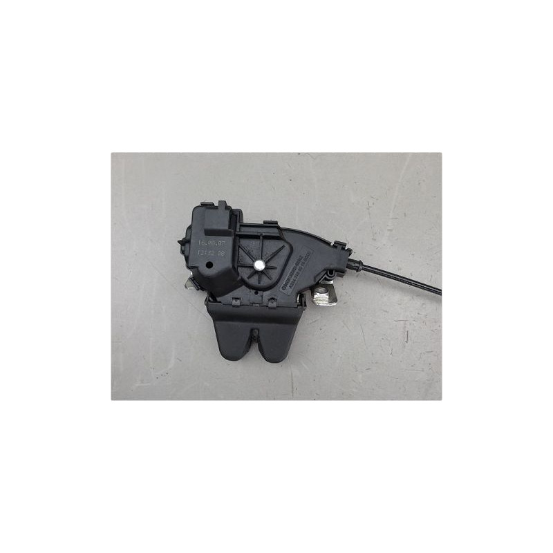 SERRURE COFFRE ARRIERE MERCEDES CLASSE C