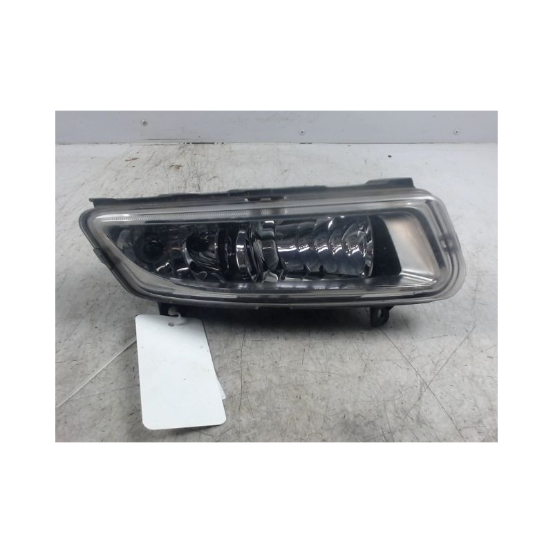 PHARE ANTIBROUILLARD AVANT DROIT VOLKSWAGEN POLO 2009-