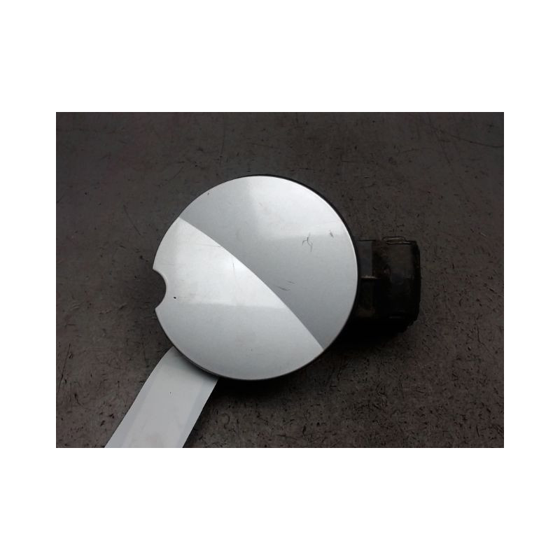 VOLET DE TRAPPE CARBURANT RENAULT TWINGO 2 2009-