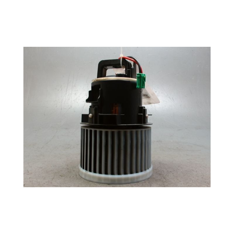 MOTEUR VENTILATEUR CHAUFFAGE PEUGEOT 308