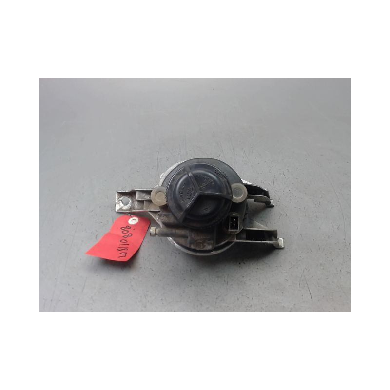 PHARE ANTIBROUILLARD AVANT DROIT PEUGEOT 206 1998-2009