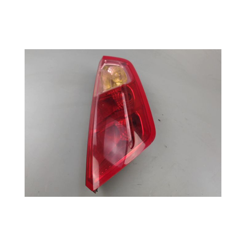 FEU ARRIERE DROIT FIAT PUNTO