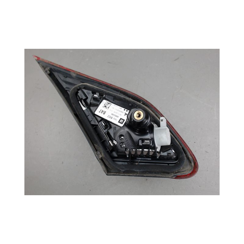 FEU ARRIERE INTERIEUR DROIT OPEL CORSA