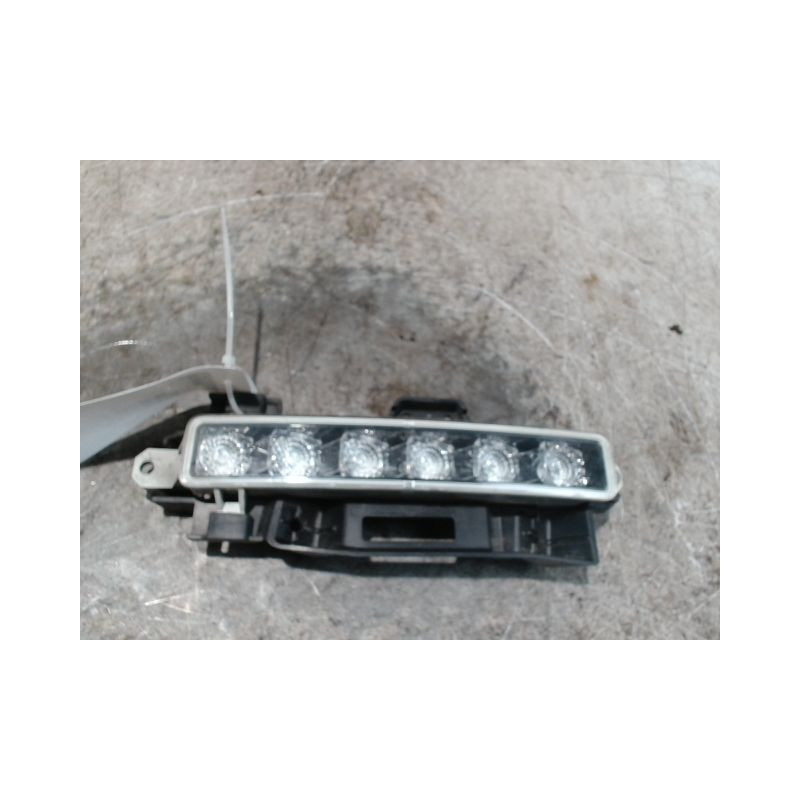 FEUX AVG PEUGEOT 108