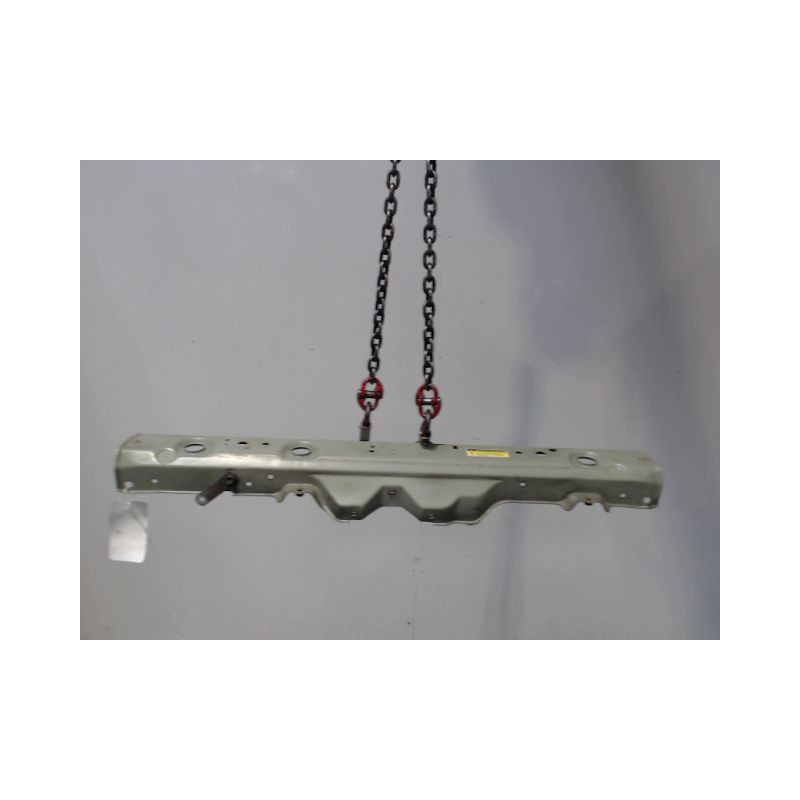 TRAVERSE SUPERIEURE ARMATURE AVANT TOYOTA YARIS 2003-