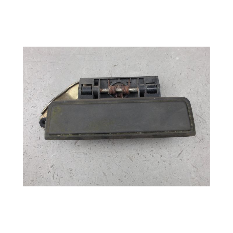 POIGNEE EXTERIEURE PORTE AVANT DROIT PEUGEOT 205