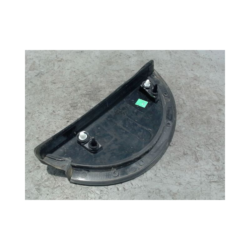 ENJOLIVEUR AILE ARRIERE DROIT PEUGEOT 208