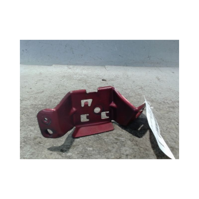 SUPPORT PARE-CHOC AVG RENAULT TWINGO PH.3 2000-2007