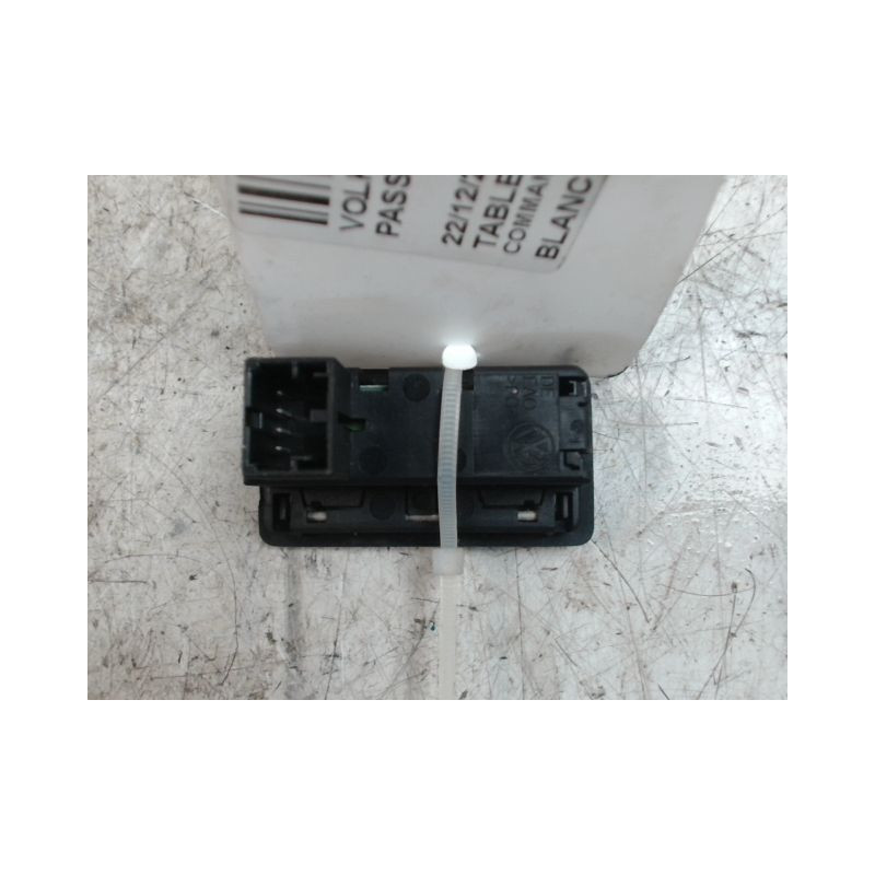 COMMANDE OUVERTURE HAYON VOLKSWAGEN PASSAT SW 2005-