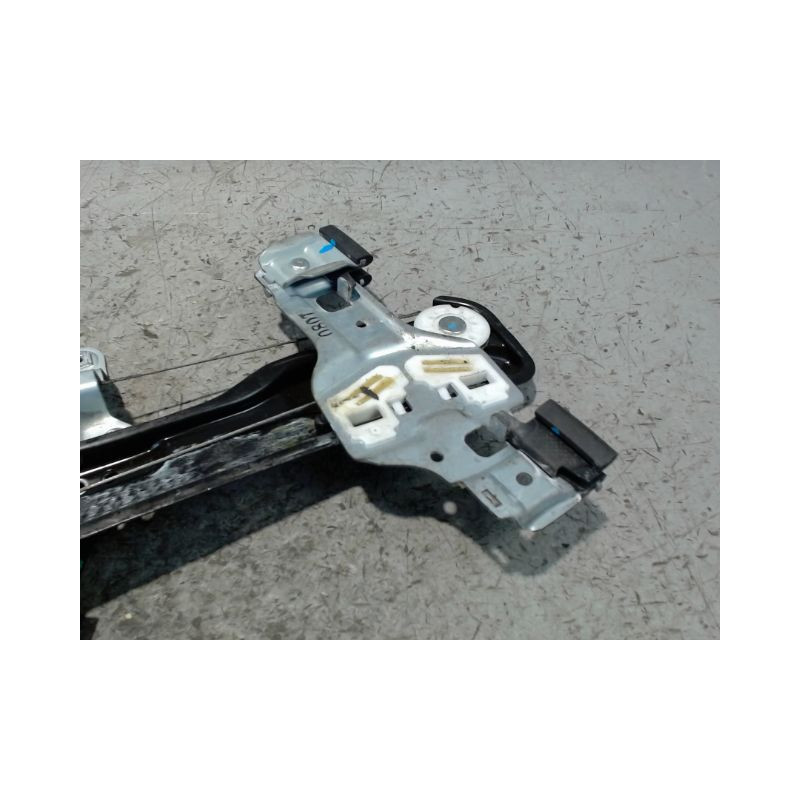 MECANISME+MOTEUR LEVE-GLACE AVANT GAUCHE OPEL MOKKA