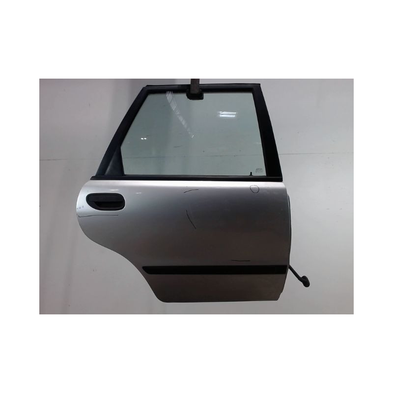PORTE ARRIERE DROIT VOLVO V40 2000-