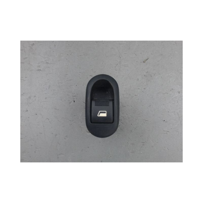 COMMANDE LEVE-GLACE PORTE AVD CITROEN C3
