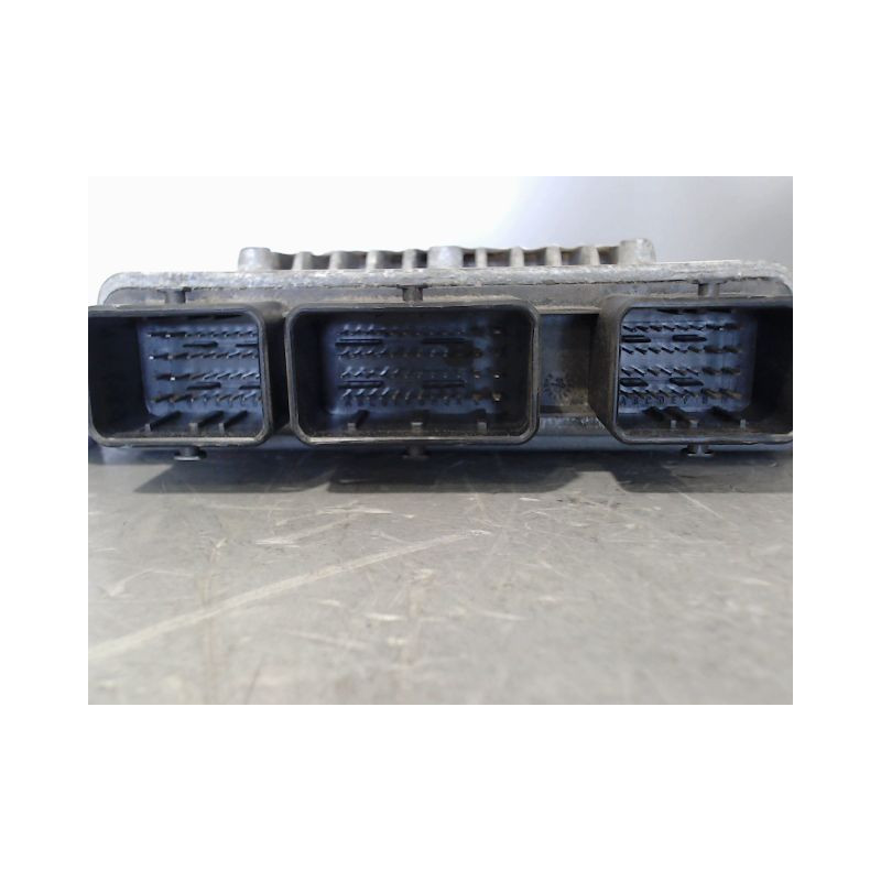 CALCULATEUR MOTEUR PEUGEOT 307