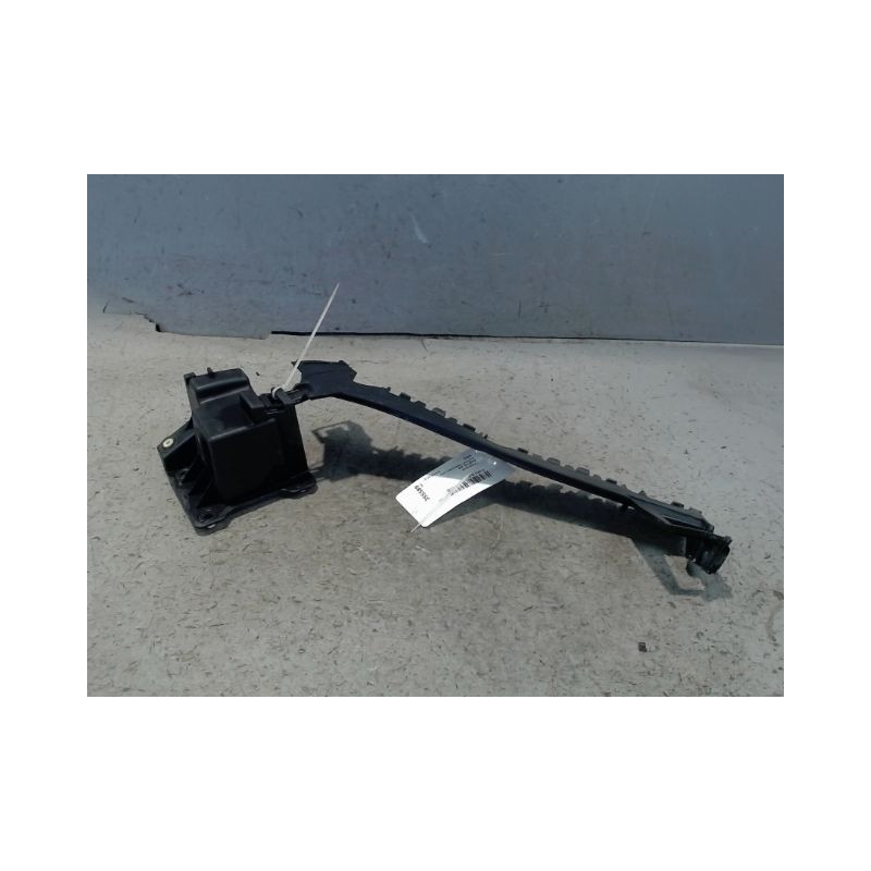 SUPPORT PARE-CHOC ARD FORD B-MAX