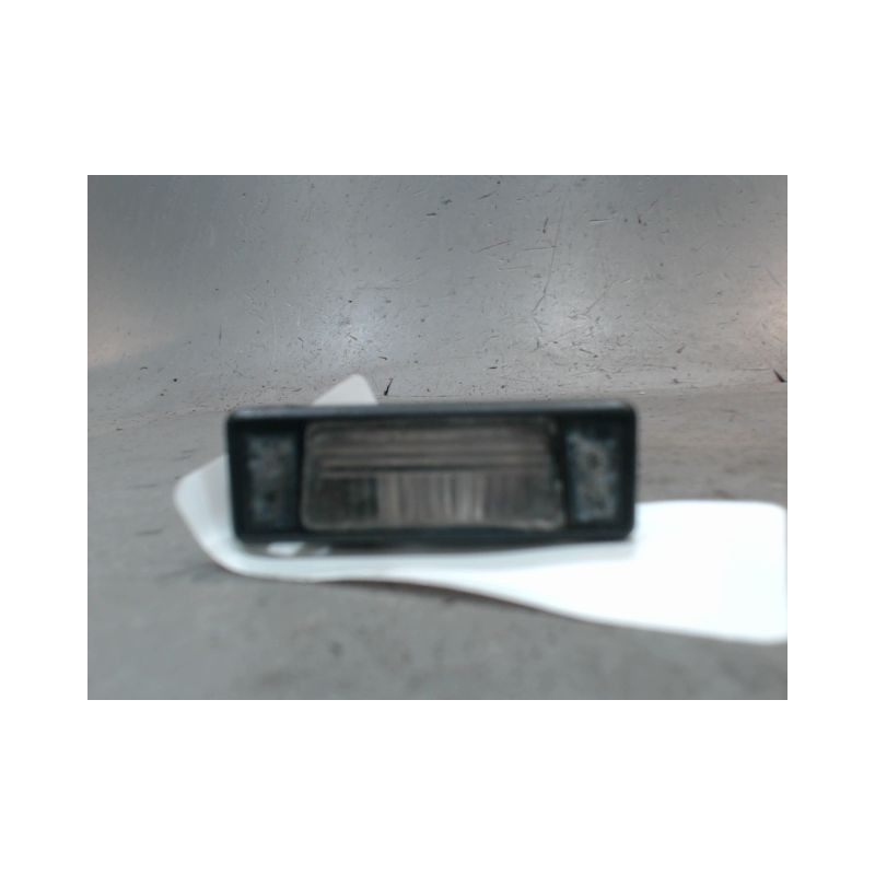 ECLAIREUR PLAQUE DE POLICE DROIT NISSAN QASHQAI