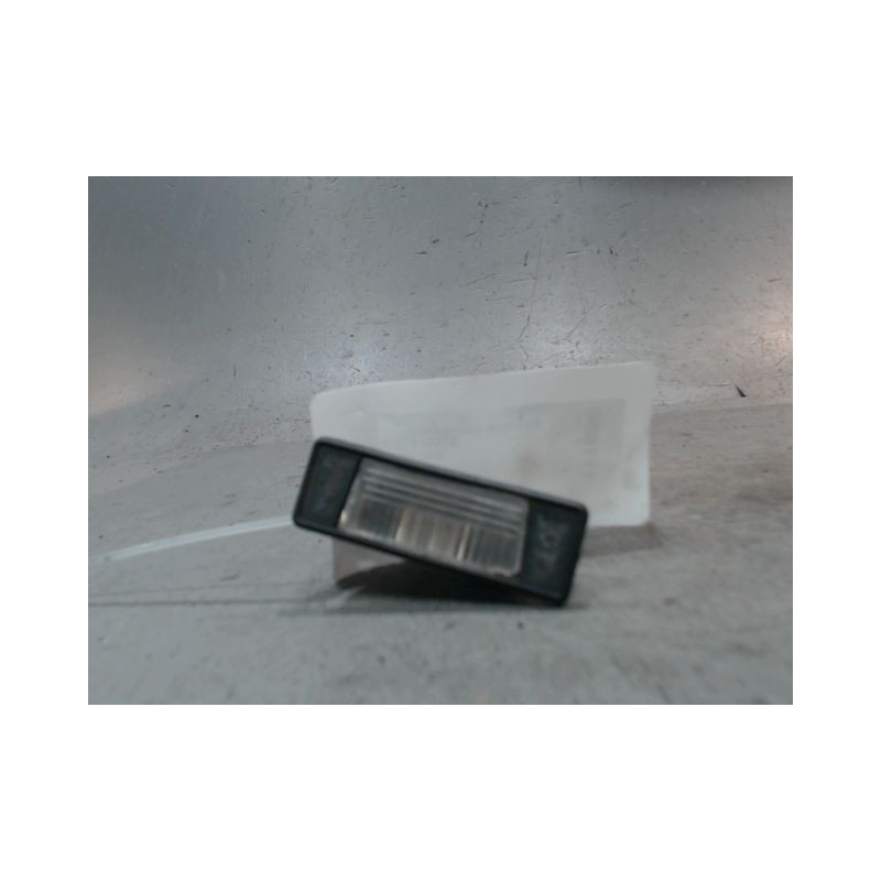 ECLAIREUR PLAQUE DE POLICE GAUCHE NISSAN QASHQAI