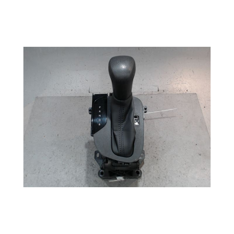 SELECTEUR DE VITESSE TOYOTA YARIS 1.5 Hybrid 