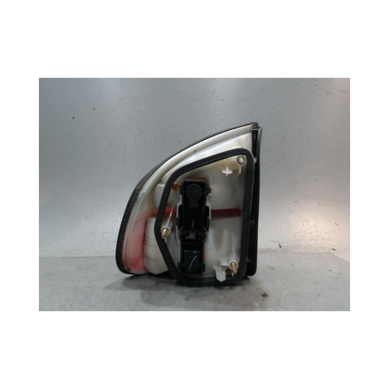 FEU ARRIERE DROIT RENAULT SAFRANE