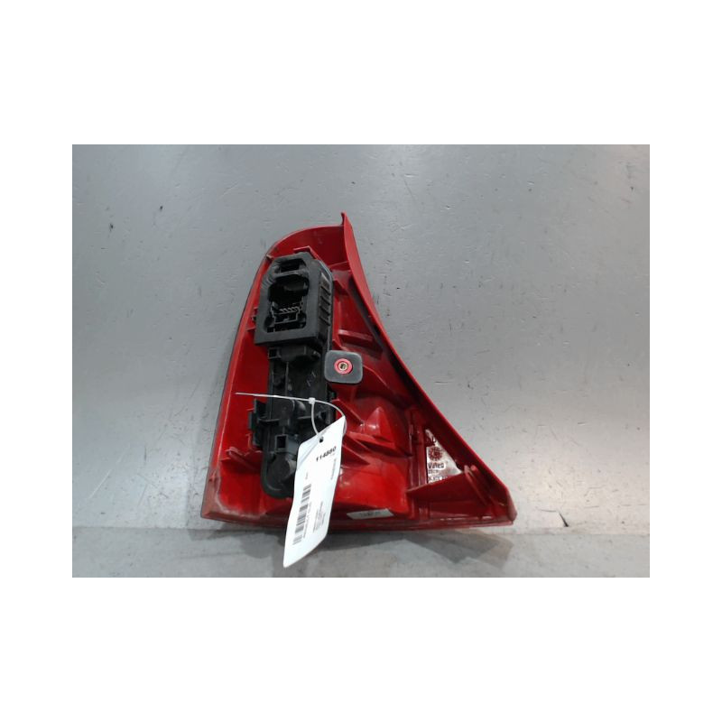 FEU ARRIERE DROIT RENAULT CLIO