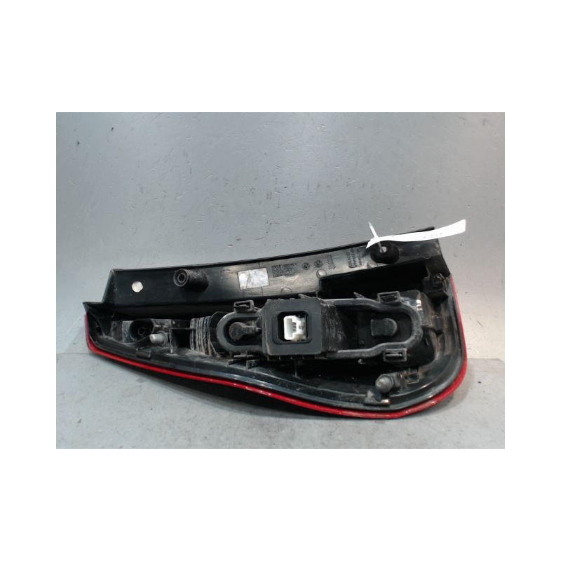 FEU ARRIERE DROIT RENAULT MEGANE