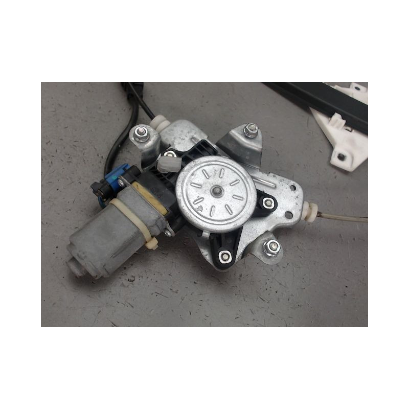 MECANISME LEVE-GLACE ARRIERE DROIT CHEVROLET CAPTIVA