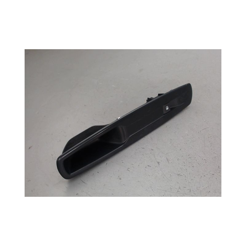 COMMANDE LEVE-GLACE PORTE AVD RENAULT MEGANE