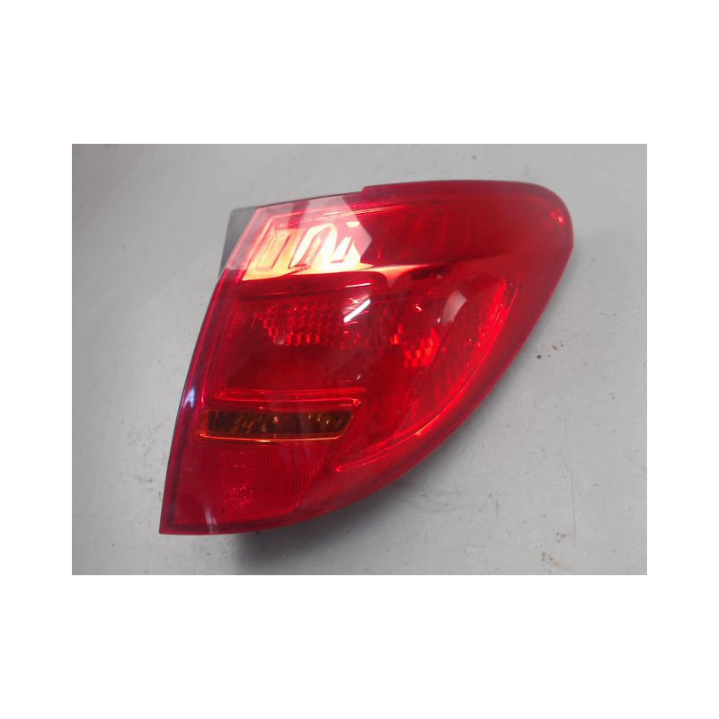 FEU ARRIERE DROIT OPEL MERIVA