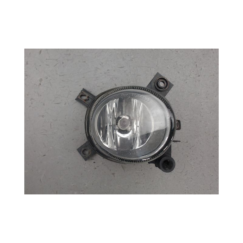 PHARE ANTIBROUILLARD AVANT DROIT AUDI A3
