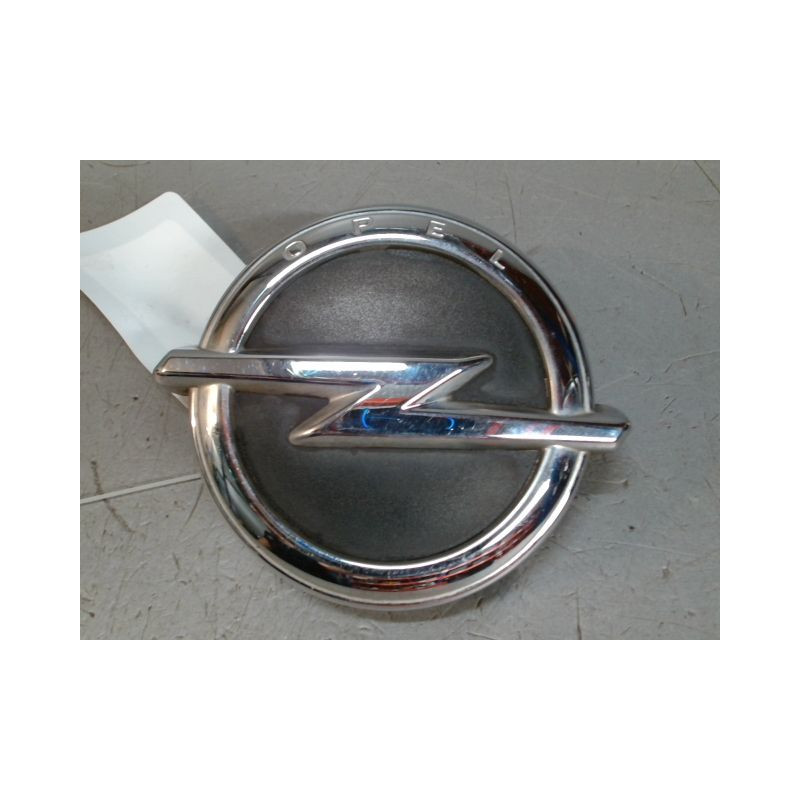 ACTIONNEUR SERRURE HAYON  OPEL CORSA