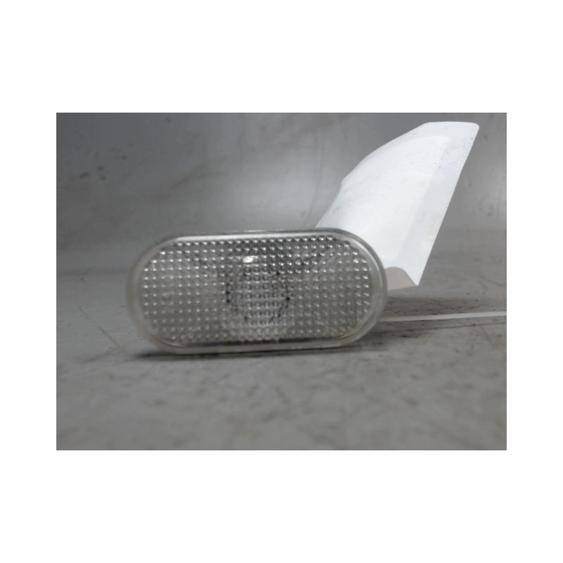 REPETITEUR AILE DROIT RENAULT TWINGO 2 2007-