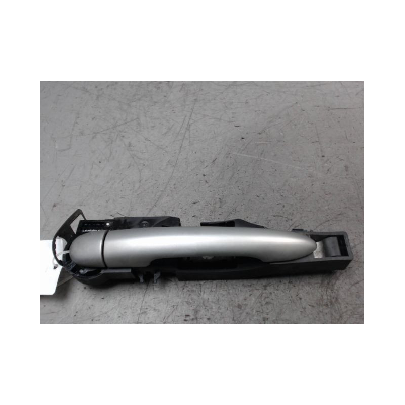 POIGNEE EXTERIEURE PORTE ARRIERE GAUCHE RENAULT CLIO III 2009-