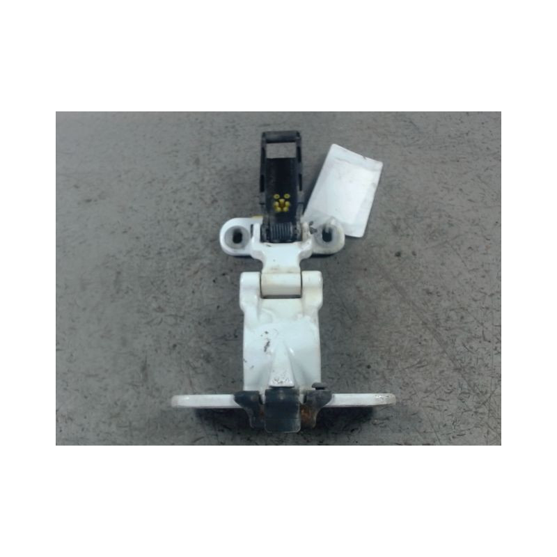 CHARNIERE SUP PORTE BATTANTE ARD FORD T.COURIER