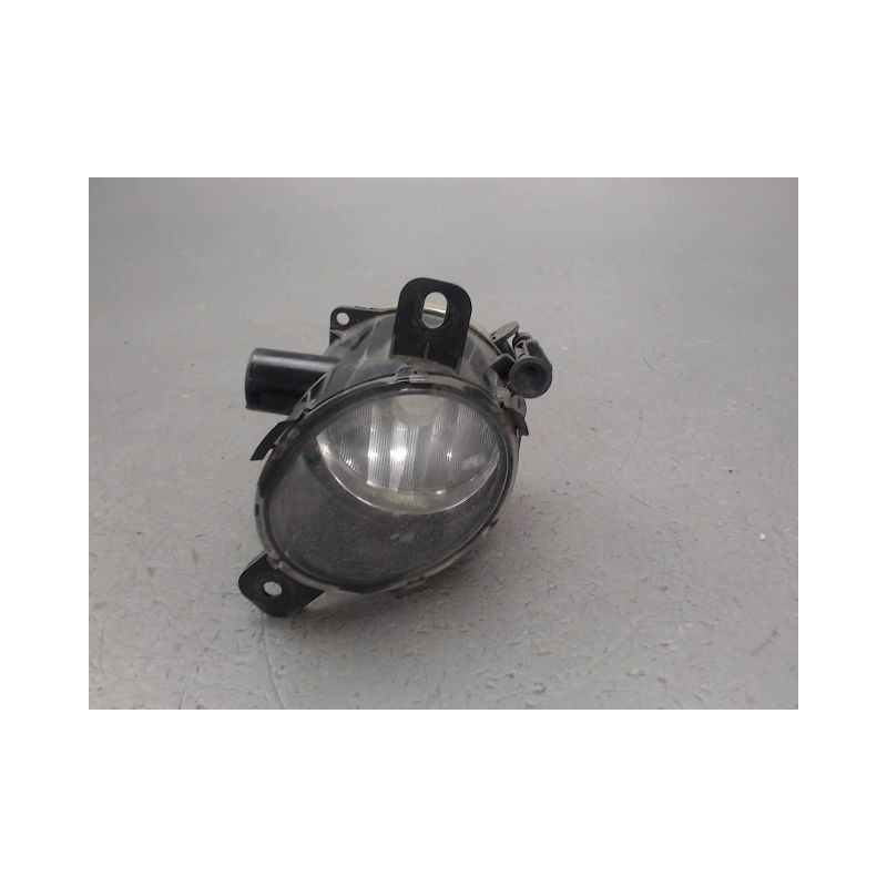 PHARE ANTIBROUILLARD AVANT GAUCHE OPEL CORSA
