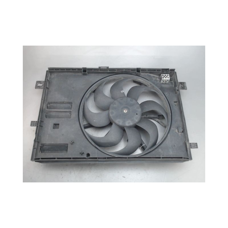 MOTEUR VENTILATEUR RADIATEUR PEUGEOT 5008