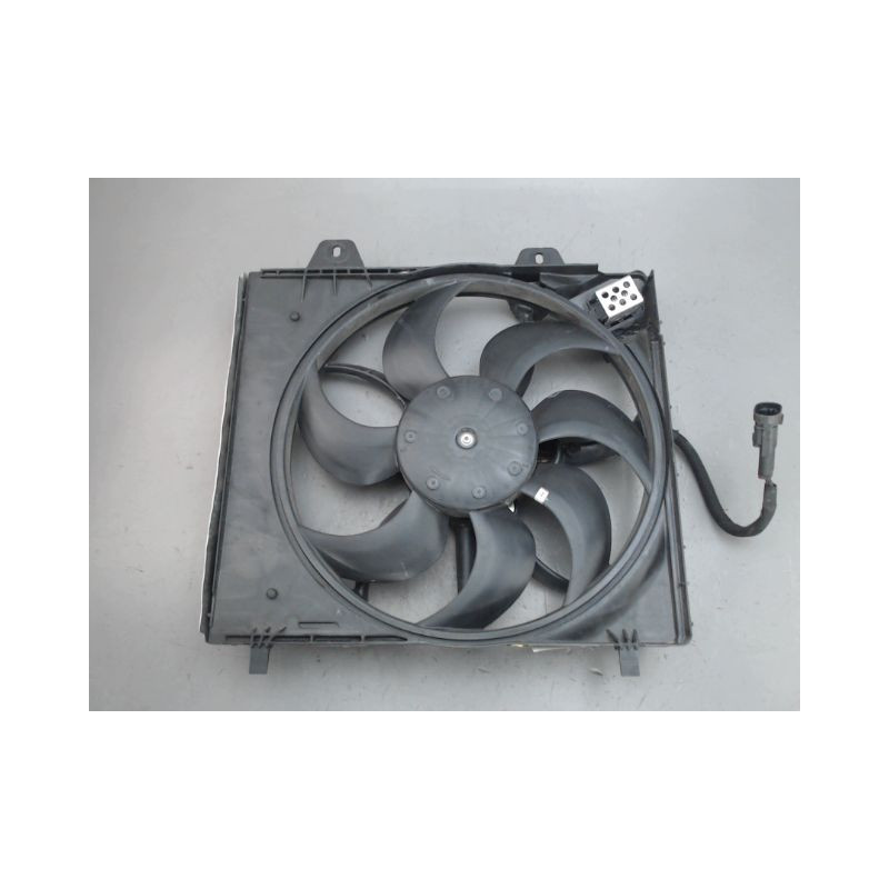 MOTEUR VENTILATEUR RADIATEUR PEUGEOT 208