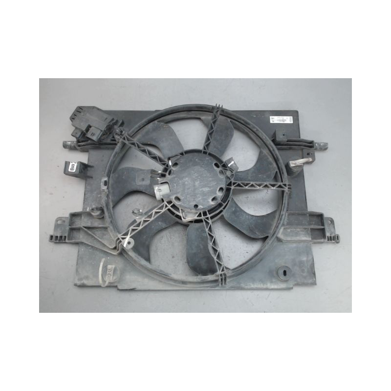 MOTEUR VENTILATEUR RADIATEUR DACIA DUSTER