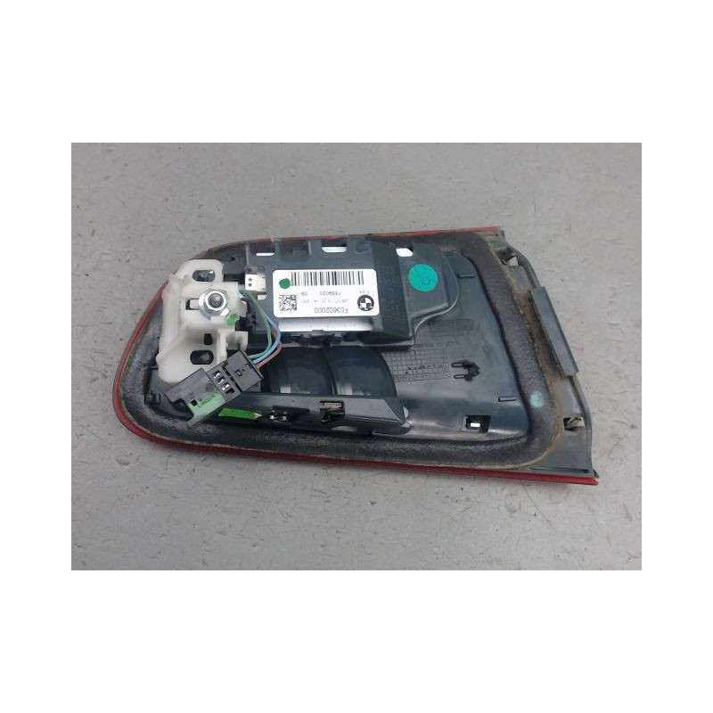 FEU ARRIERE INTERIEUR DROIT B.M.W. SERIE 1
